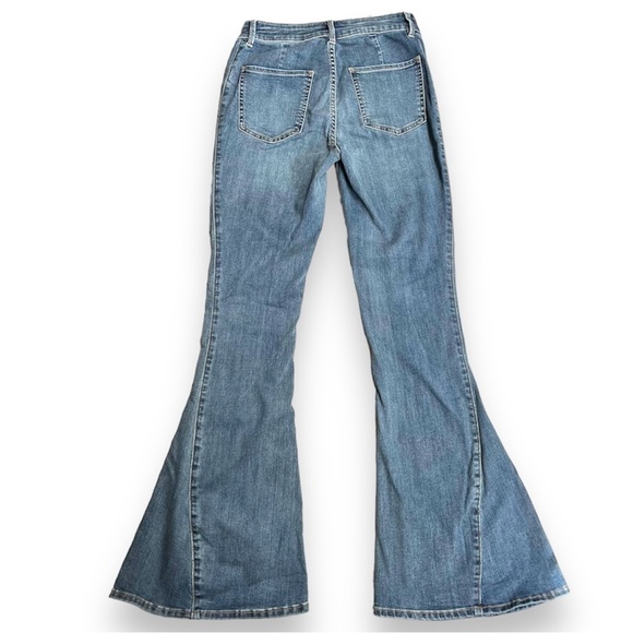 FREE PEOPLE | NWT Lover Flared Leg Jeans Size 28 - Picture 3 of 12